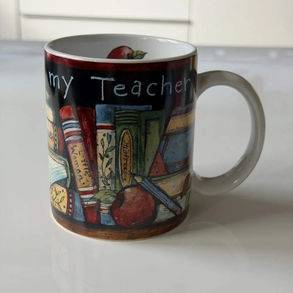 Lang And Wise Bookshelf 📚 Apple 🍎 “Especially For My Teacher“- Coffee Mug